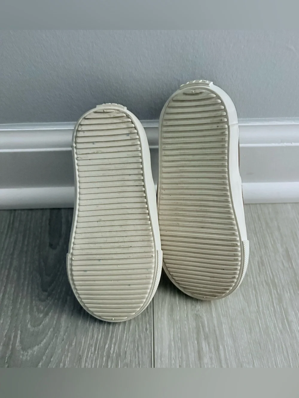 Old Navy easy off